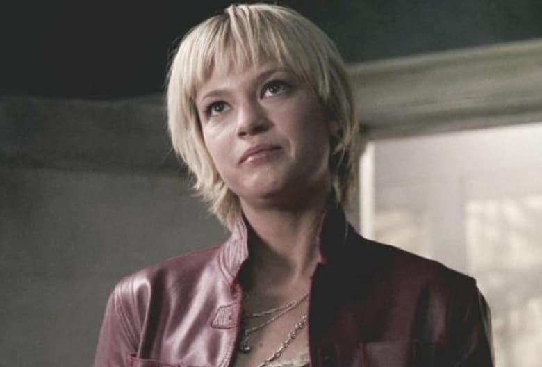 Nicki Lynn Aycox
